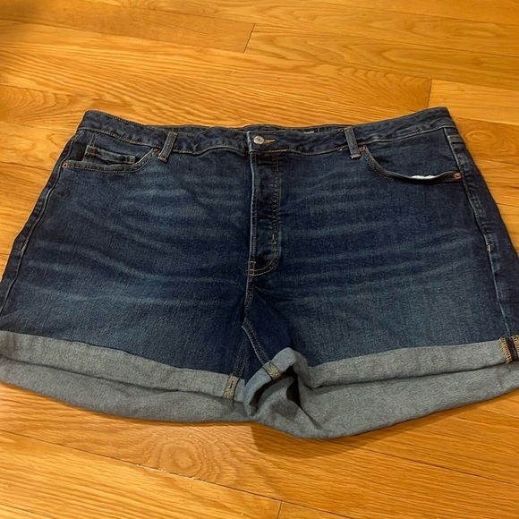 Old Navy women’s plus size high rise O.G. Straight button fly jean short size 24 - Picture 1 of 9